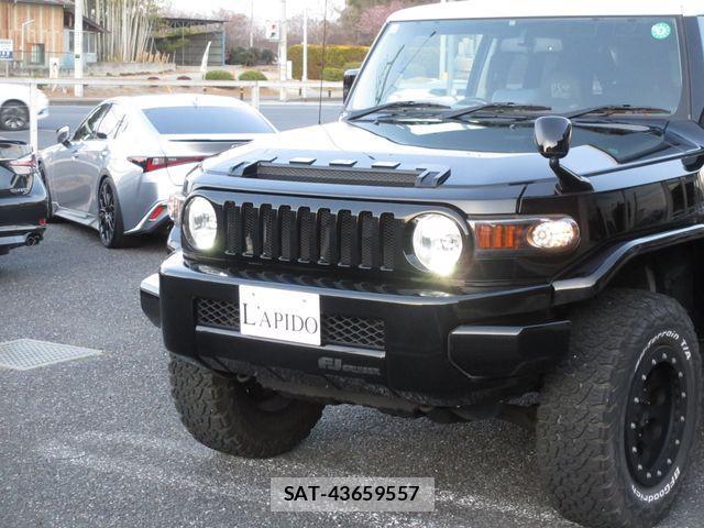 Toyota FJ CRUISER 2015-11 4592234-14