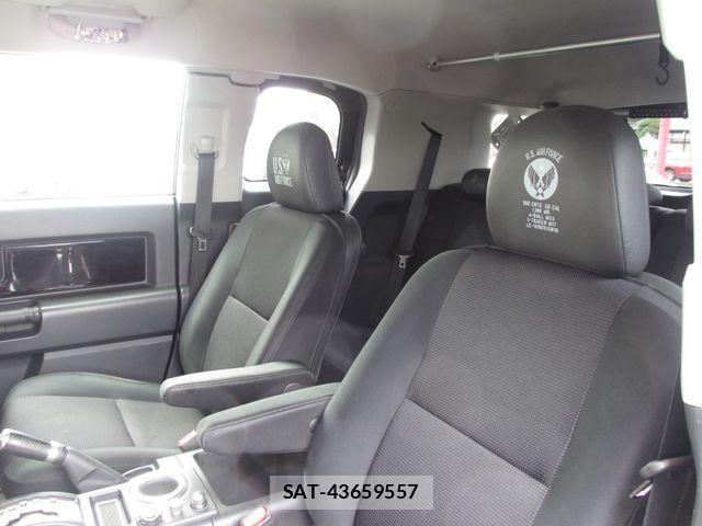 Toyota FJ CRUISER 2015-11 4592234-19
