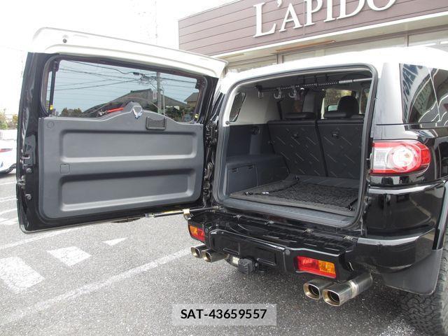 Toyota FJ CRUISER 2015-11 4592234-28