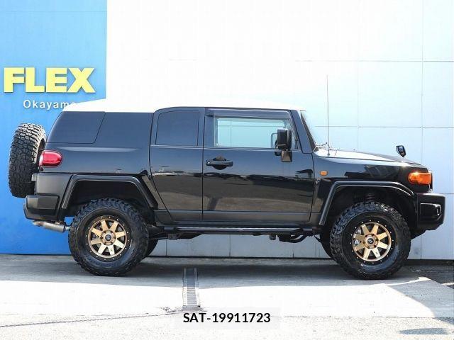 Toyota FJ CRUISER 2017-01 4638961-5