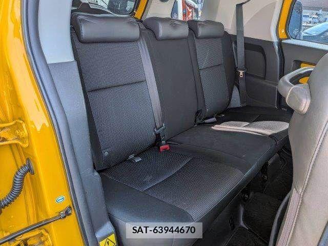 Toyota FJ CRUISER 2011-02 4638962-9