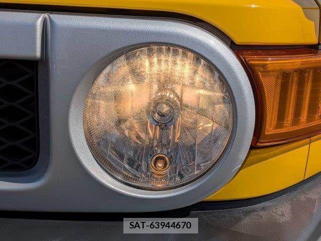 Toyota FJ CRUISER 2011-02 4638962-12