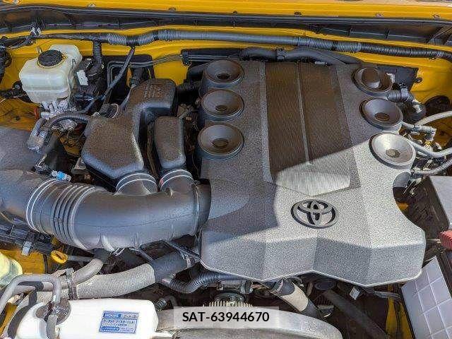 Toyota FJ CRUISER 2011-02 4638962-28