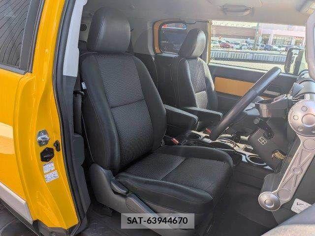 Toyota FJ CRUISER 2011-02 4638962-8