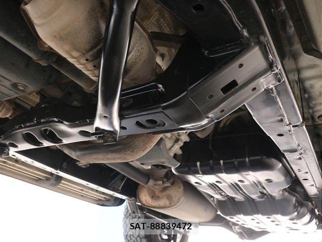 Toyota FJ CRUISER 2013-01 4942061-10