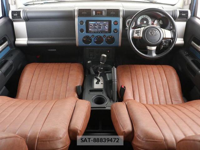 Toyota FJ CRUISER 2013-01 4942061-1