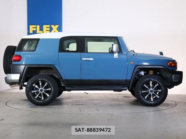 Toyota FJ CRUISER 2013-01 4942061-4