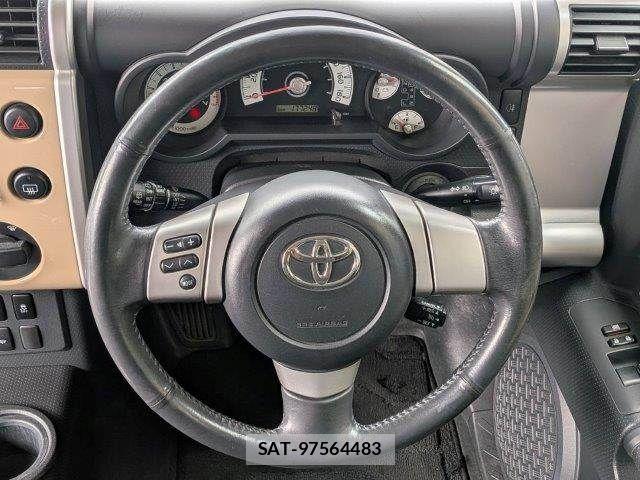 Toyota FJ CRUISER 2011-05 5867760-10
