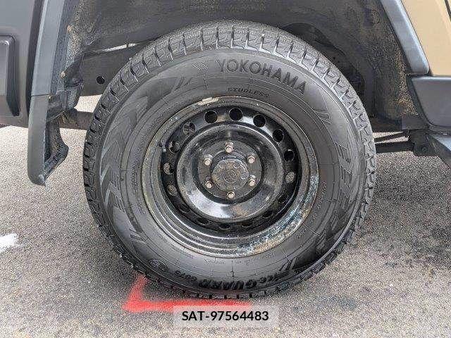 Toyota FJ CRUISER 2011-05 5867760-24