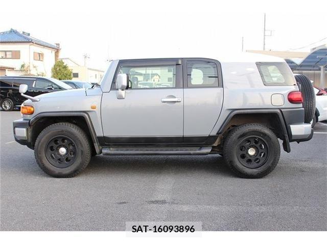 Toyota FJ CRUISER 2013-03 5867745-9