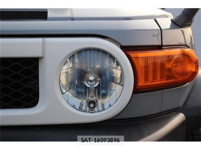 Toyota FJ CRUISER 2013-03 5867745-10