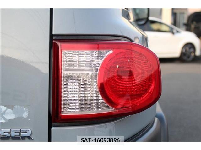 Toyota FJ CRUISER 2013-03 5867745-11