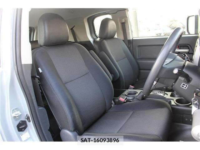Toyota FJ CRUISER 2013-03 5867745-13