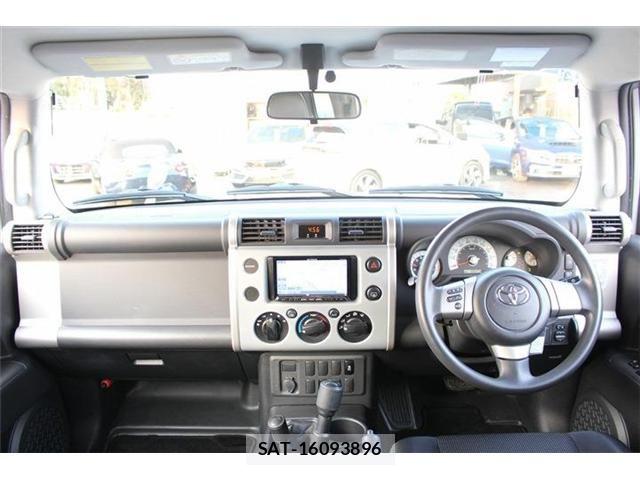Toyota FJ CRUISER 2013-03 5867745-16