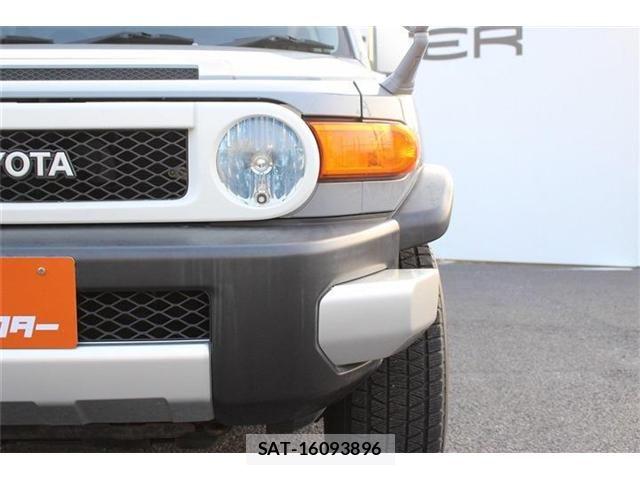 Toyota FJ CRUISER 2013-03 5867745-23