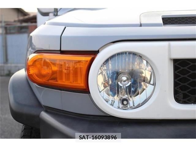 Toyota FJ CRUISER 2013-03 5867745-25