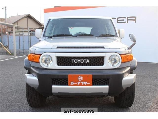 Toyota FJ CRUISER 2013-03 5867745-6