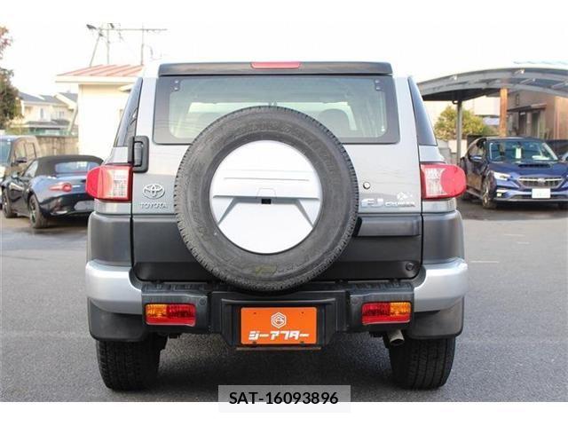 Toyota FJ CRUISER 2013-03 5867745-8