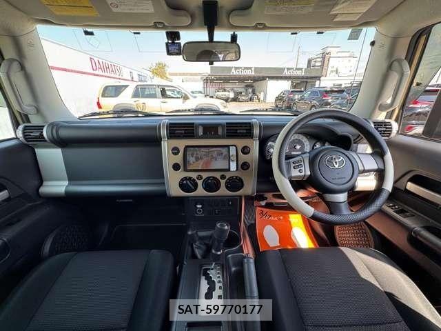 Toyota FJ CRUISER 2011-07 5867750-11