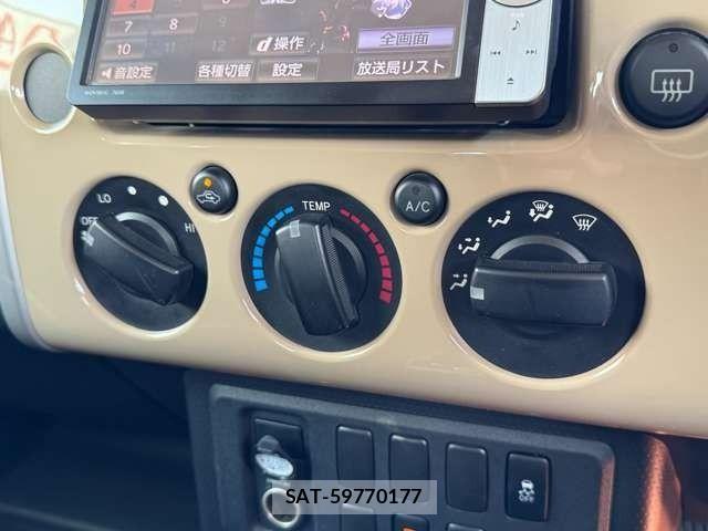 Toyota FJ CRUISER 2011-07 5867750-15