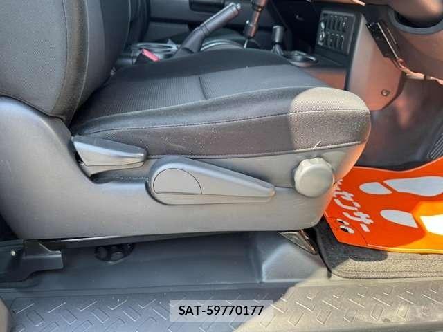 Toyota FJ CRUISER 2011-07 5867750-22