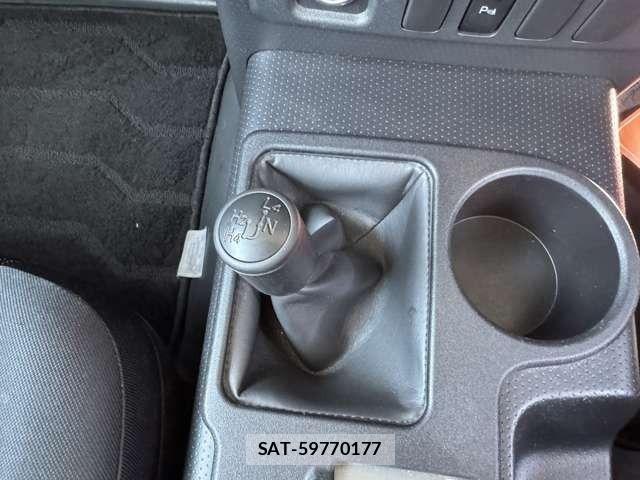 Toyota FJ CRUISER 2011-07 5867750-27