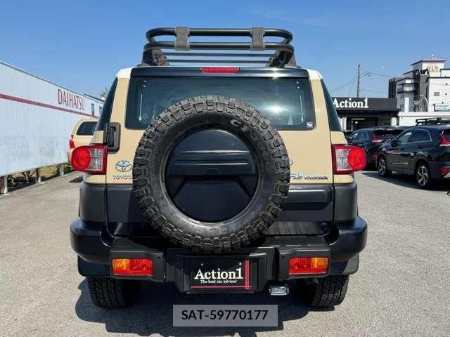 Toyota FJ CRUISER 2011-07 5867750-3