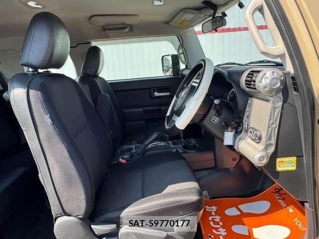 Toyota FJ CRUISER 2011-07 5867750-7