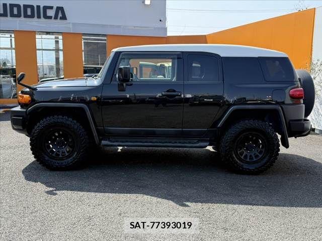 Toyota FJ CRUISER 2012-06 5867727-10