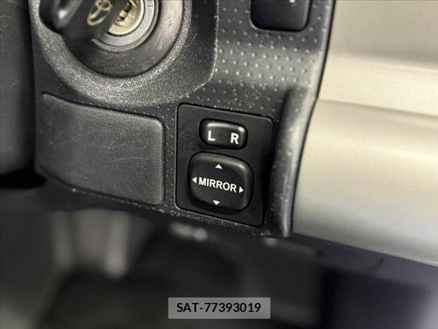 Toyota FJ CRUISER 2012-06 5867727-22