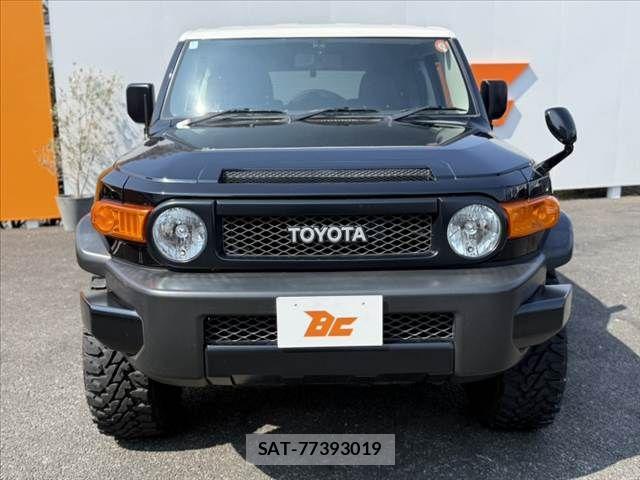Toyota FJ CRUISER 2012-06 5867727-8