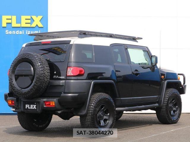Toyota FJ CRUISER 2011-01 5867724-19