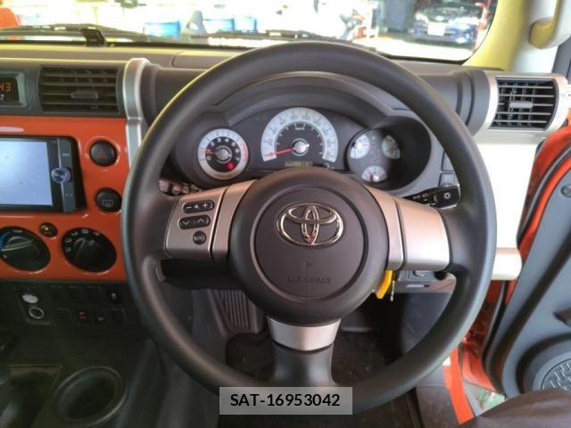 Toyota FJ CRUISER 2013-06 5867733-13