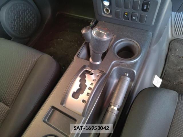 Toyota FJ CRUISER 2013-06 5867733-14