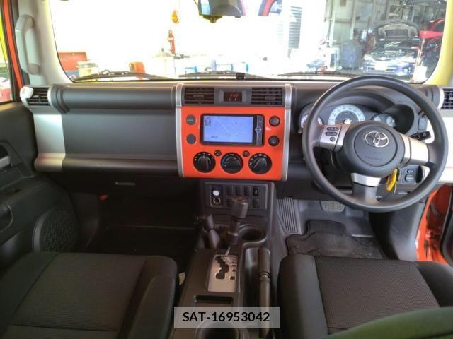 Toyota FJ CRUISER 2013-06 5867733-2