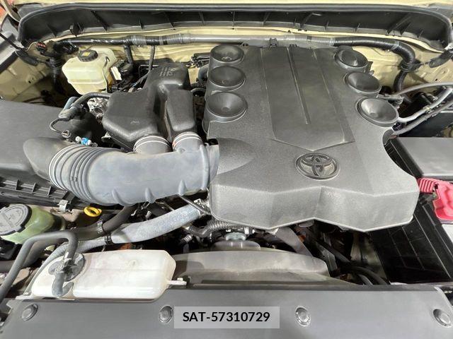 Toyota FJ CRUISER 2017-06 6006094-17