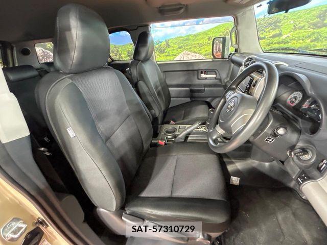 Toyota FJ CRUISER 2017-06 6006094-7
