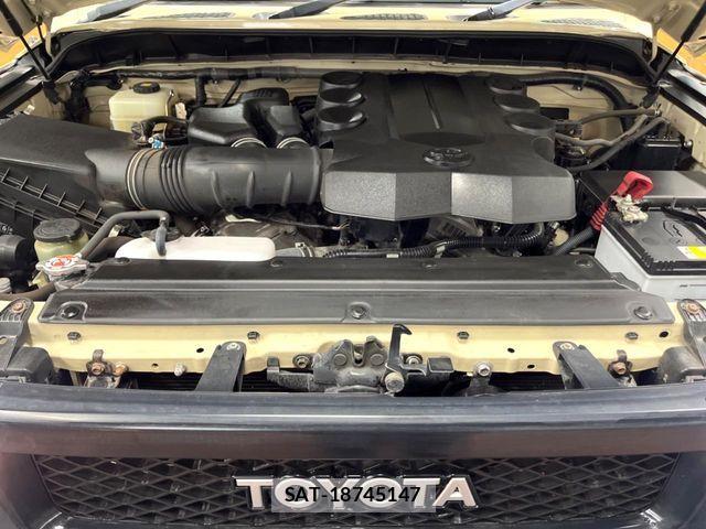 Toyota FJ CRUISER 2018-01 6006093-15