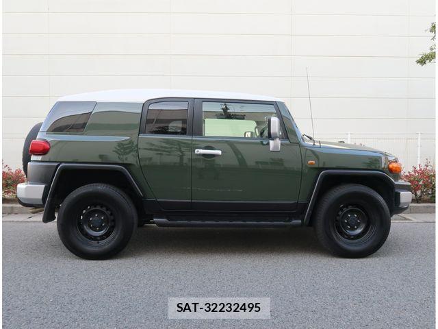 Toyota FJ CRUISER 2014-02 6214666-17