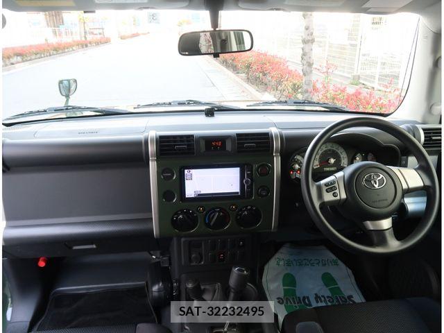 Toyota FJ CRUISER 2014-02 6214666-1
