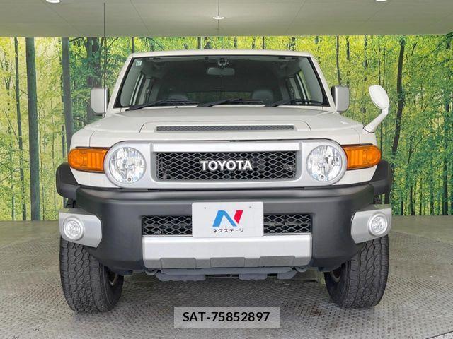 Toyota FJ CRUISER 2017-10 6264085-13