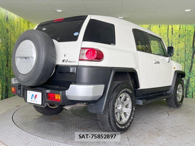 Toyota FJ CRUISER 2017-10 6264085-16