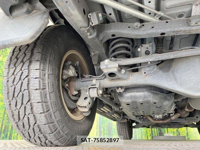 Toyota FJ CRUISER 2017-10 6264085-19
