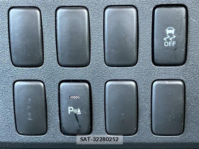Toyota FJ CRUISER 2011-02 6276355-28