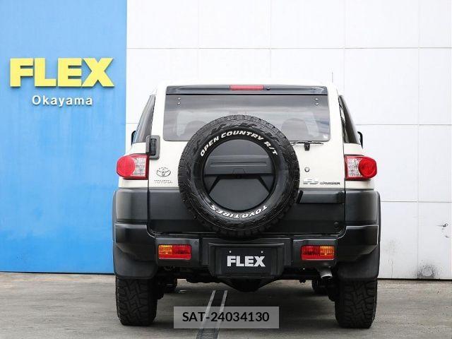 Toyota FJ CRUISER 2016-01 6497670-10
