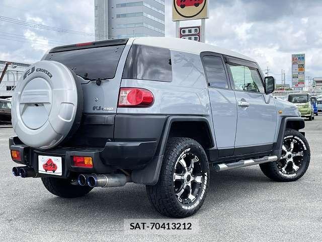 Toyota FJ CRUISER 2015-09 6611912-2