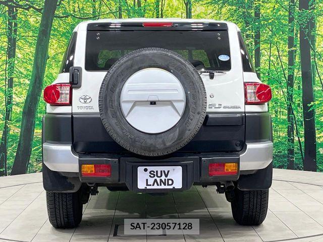 Toyota FJ CRUISER 2011-06 6671305-15