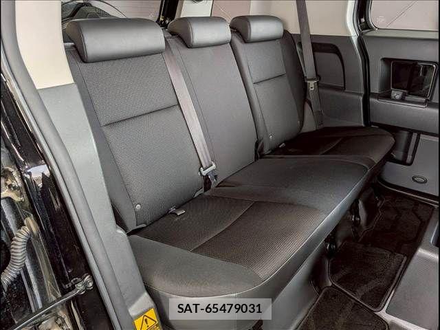 Toyota FJ CRUISER 2013-03 6671304-5