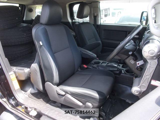 Toyota FJ CRUISER 2013-04 6671312-15