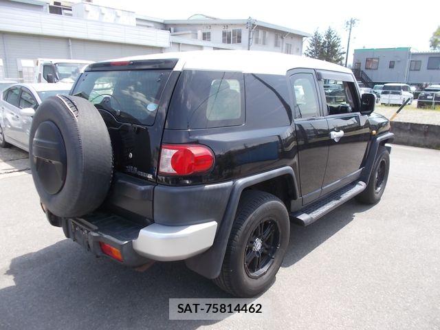 Toyota FJ CRUISER 2013-04 6671312-3